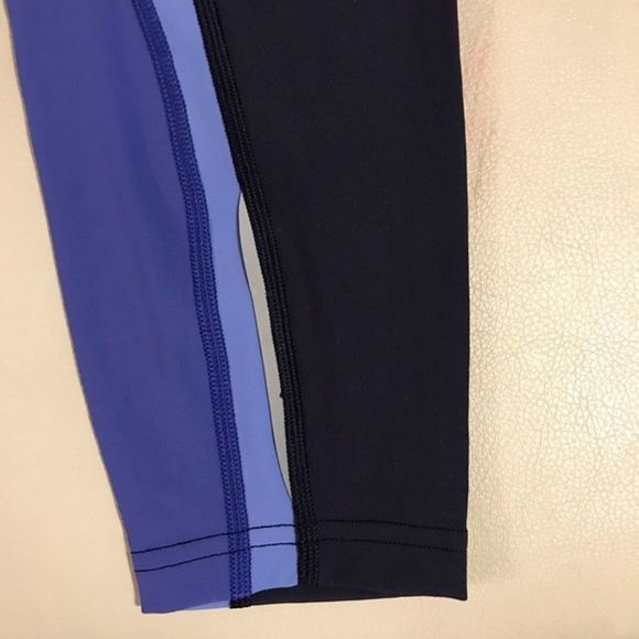 Lululemon Wild Twist Leggings - Picture 6 of 10
